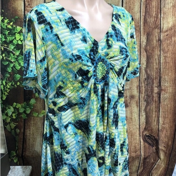 🚨(Must Bundle 3) New Directions Embellished Top Size 1X Multicolor - Picture 3 of 4